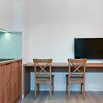 Stylish Studio. Free Parking.