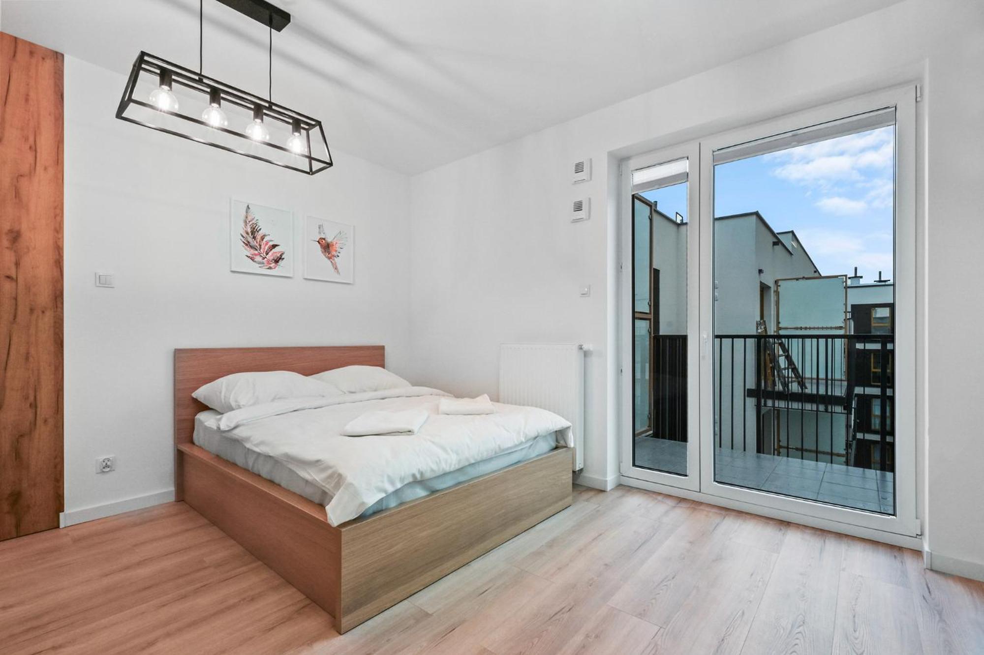 Stylish Studio. Free Parking.